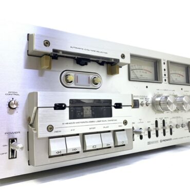 classic radio stereo cassette deck